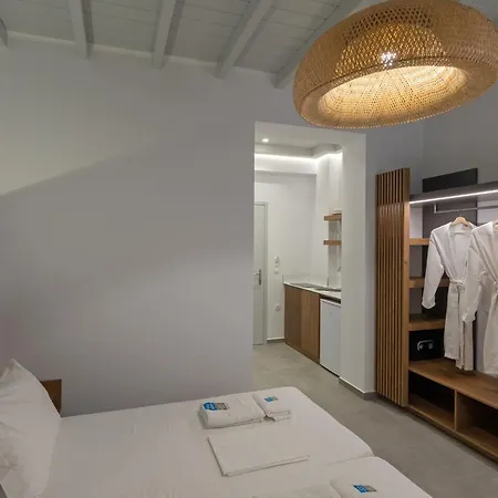 Viva Mare Studios Apartment